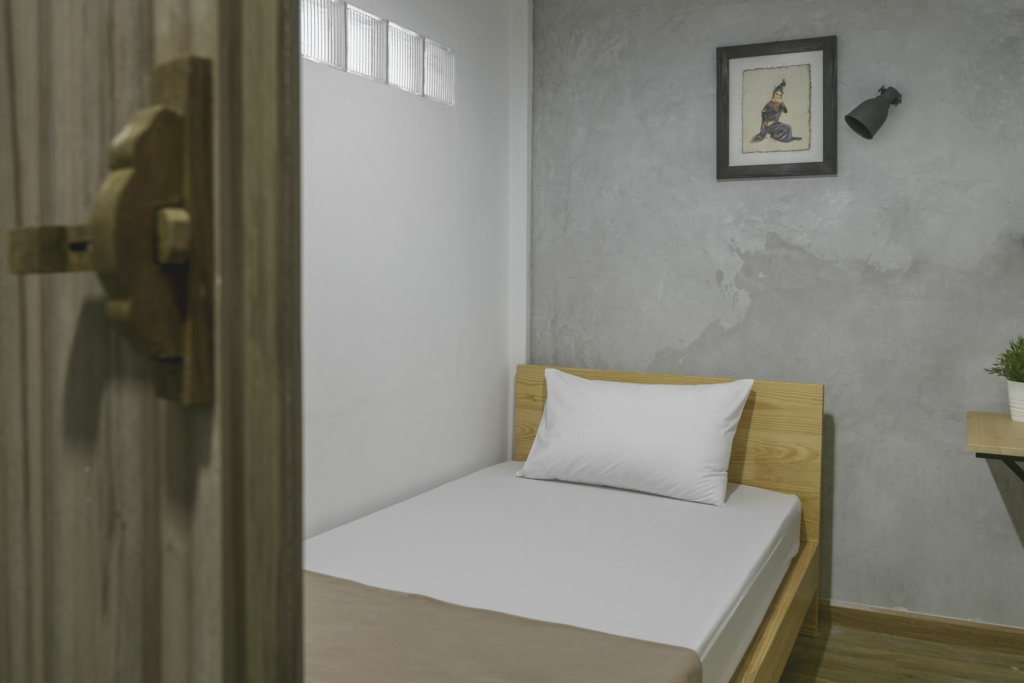 Ora Hostel Bangkok Exterior photo